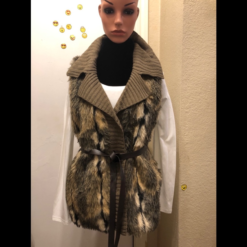 New “ 89&Madison” Faux Fur Sweater Vest !!!!